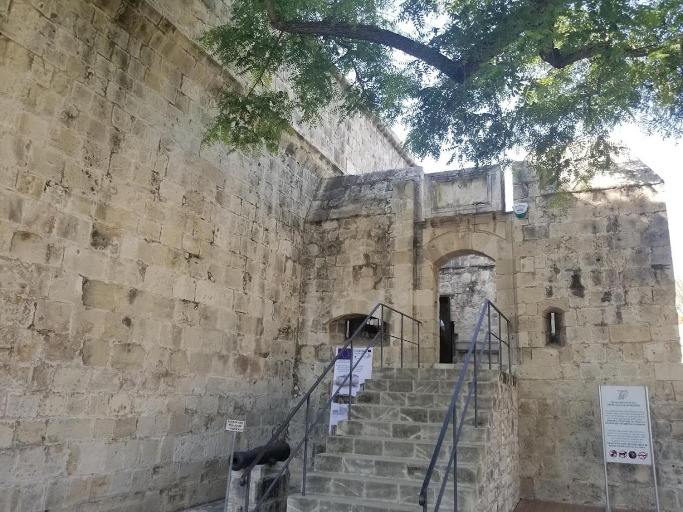 Chariandry Residence, Limassol City Centre Экстерьер фото